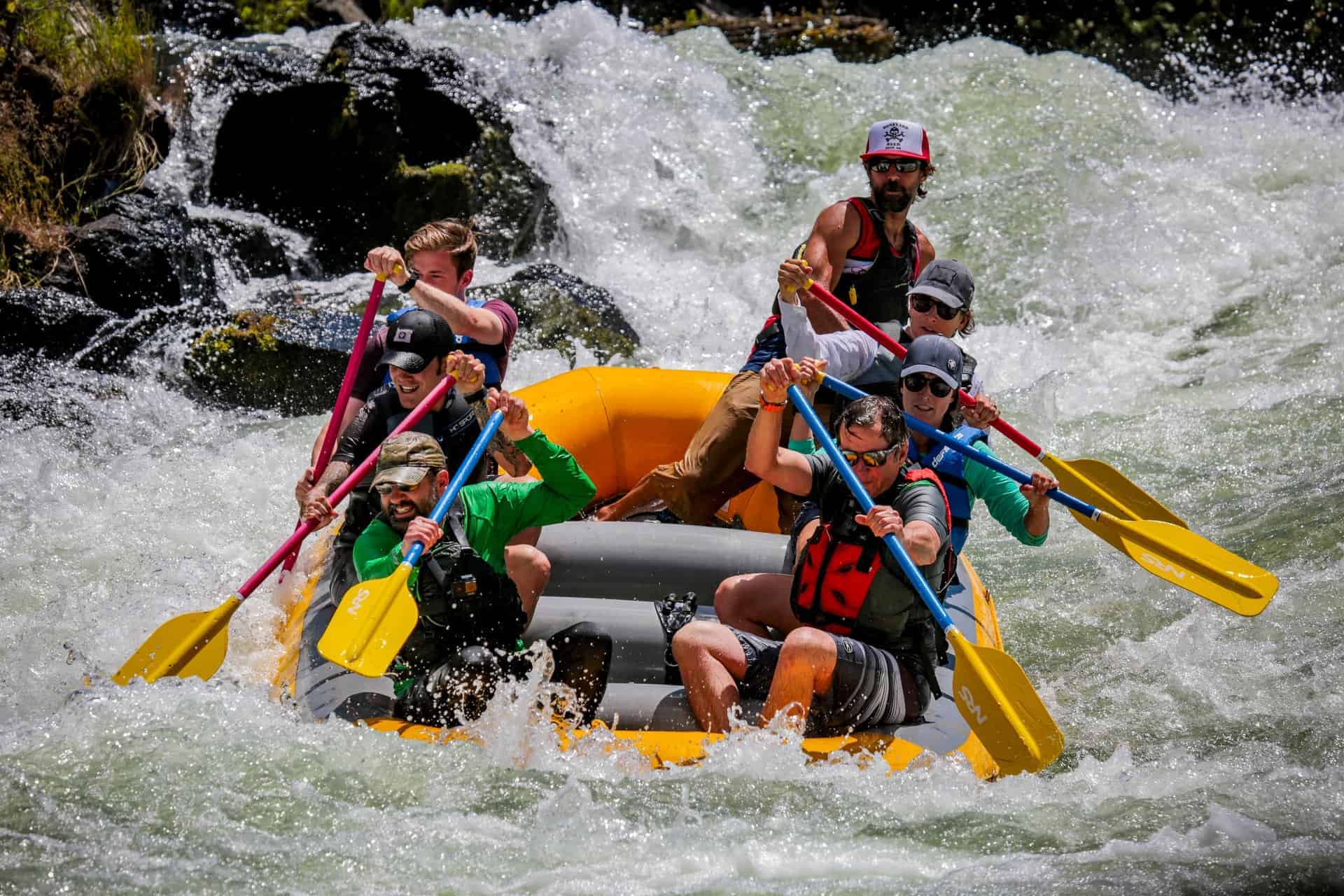 Whitewater rafting on the Deschutes Whitewater rafting on the Deschutes