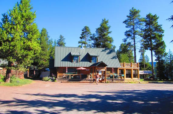 Paulina Lake Lodge & Restaurant