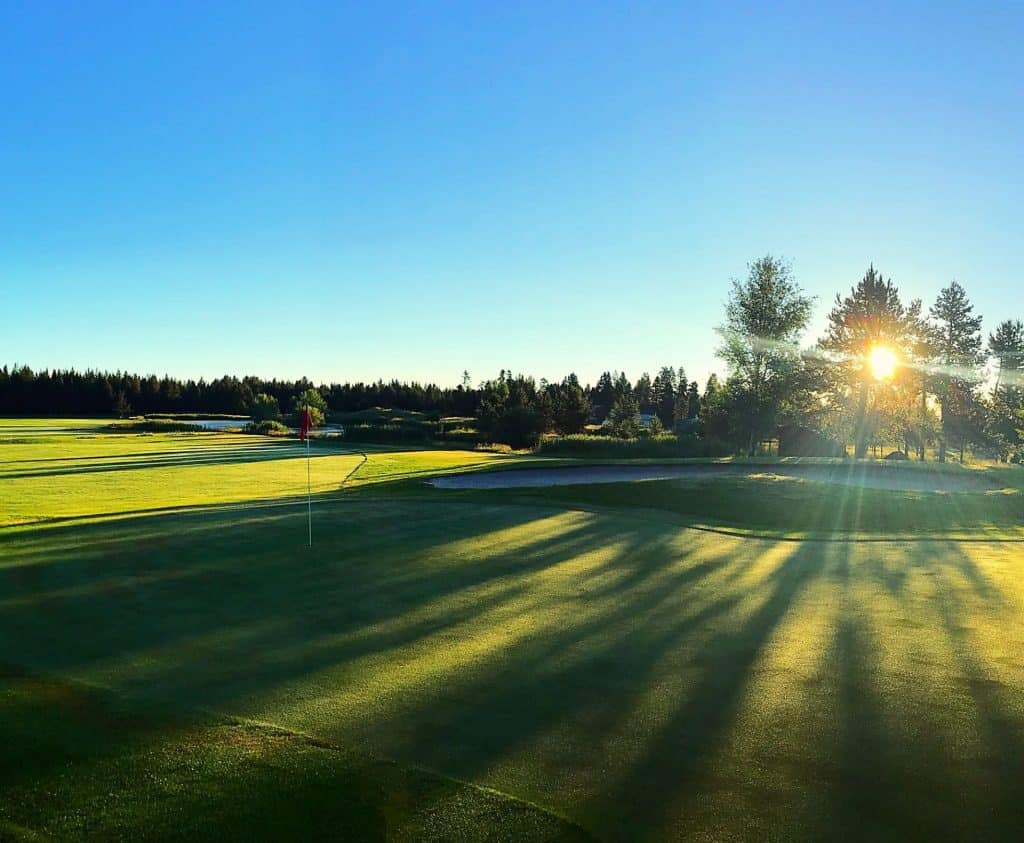 quail run sunrise-large Quail Run golf course in La Pine in Central Oregon at sunrise