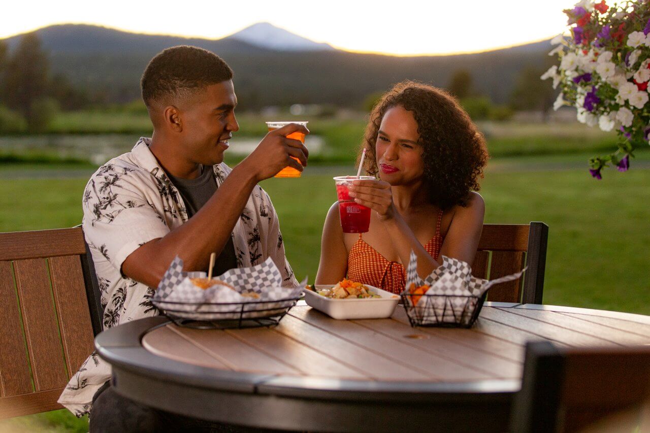 Outdoor dining for couples in Sunriver, Oregon Outdoor dining for couples in Sunriver, Oregon